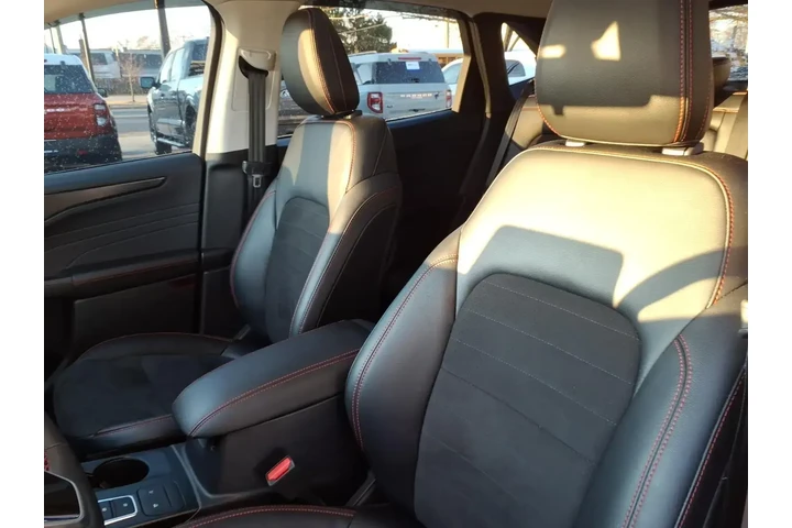 $26817 : Ford Escape 2022 AWD SEL 4dr image 10