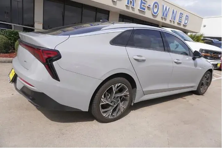 $26888 : Kia K5 2025 GT-Line 4dr Seda image 6
