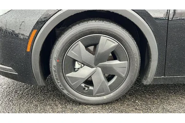 $29484 : Toyota Prius 2024 LE 4dr Hat image 10