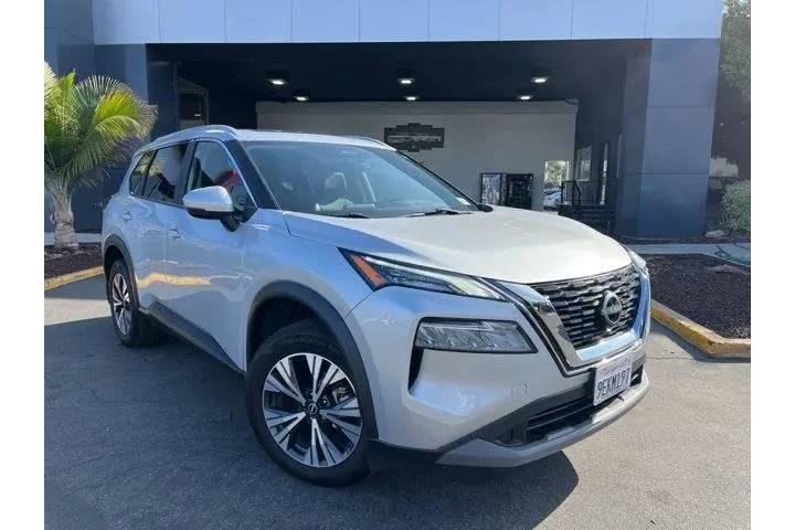 $21991 : Nissan Rogue 2023 AWD SV 4dr image 1
