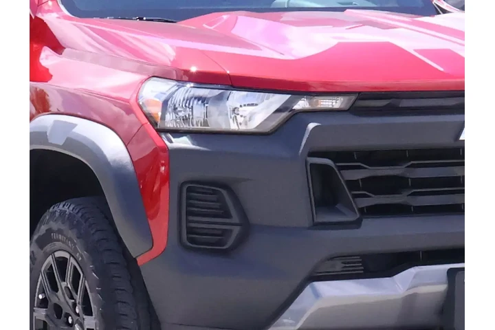$37988 : Chevrolet Colorado 2024 4x4 image 7