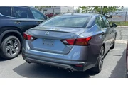 $21984 : Nissan Altima 2020 2.5 SR 4d thumbnail