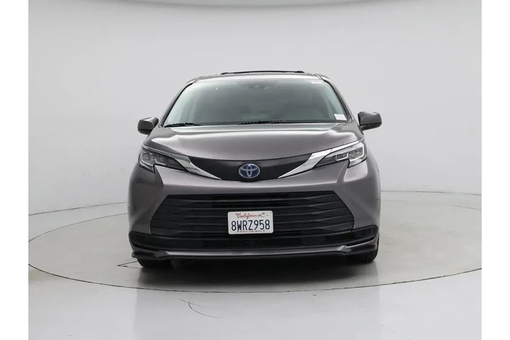 $35998 : Toyota Sienna 2021 LE 8-Pass image 5