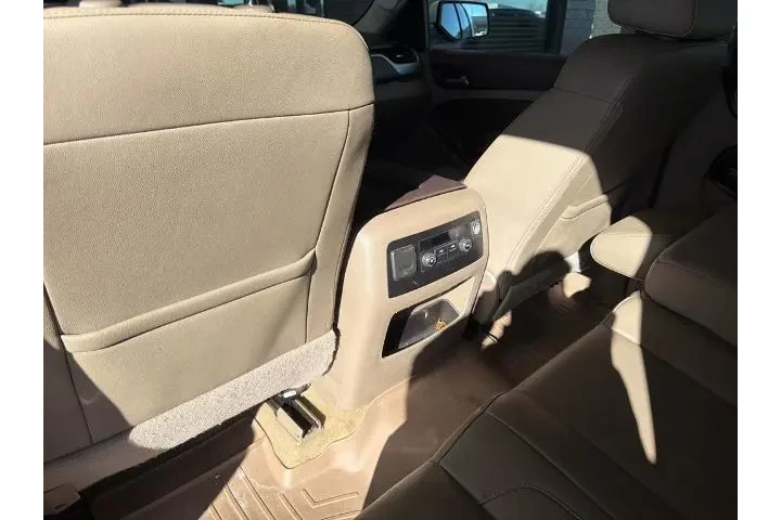 $16544 : Chevrolet Suburban 2018 4x2 image 8