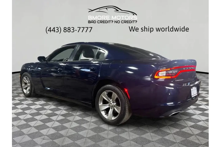 2015 Charger SE image 8