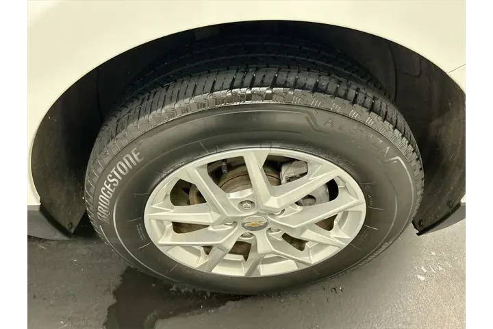 $24048 : Chevrolet Equinox 2024 4x4 L image 8