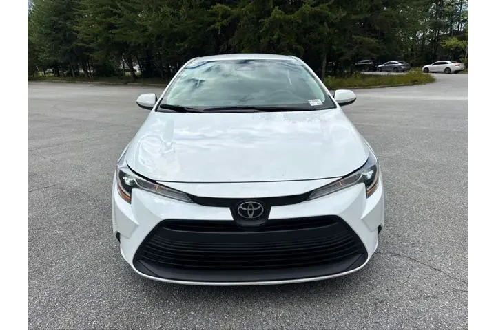 $17720 : Toyota Corolla 2024 LE 4dr S image 2