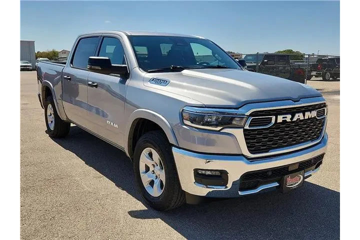 $39995 : Ram 1500 2025 4x4 Big Horn 4 image 6