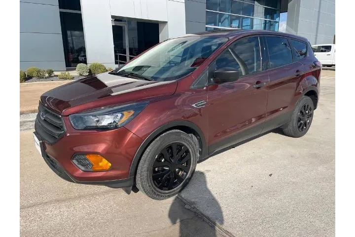 $9999 : Ford Escape 2018 S 4dr SUV image 1