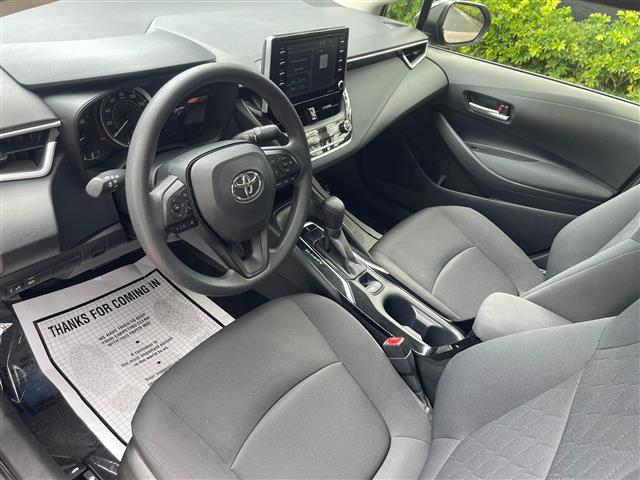 $12900 : 2021 Toyota Corolla LE image 5