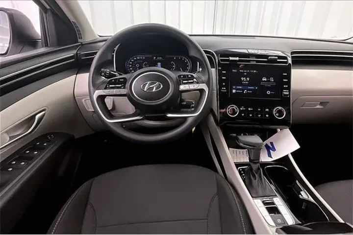 $21990 : Hyundai TUCSON 2023 AWD SE 4 image 5