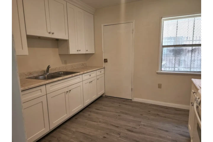 $1995 : Apt 2 Recamaras image 6