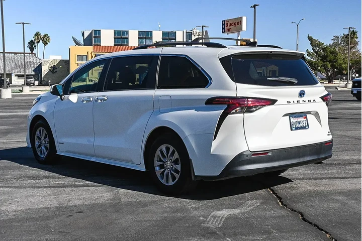 Toyota Sienna 2021 XLE 7-Pas image 6