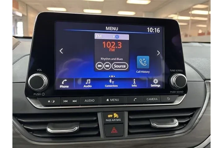 $17900 : Nissan Altima 2024 2.5 SV 4d image 8