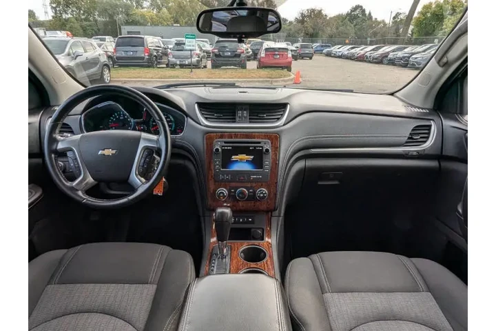 $5972 : 2013 Traverse LT image 4