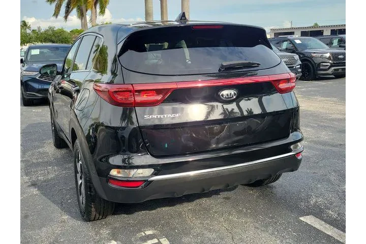 $13990 : Kia Sportage 2022 LX 4dr SUV image 4