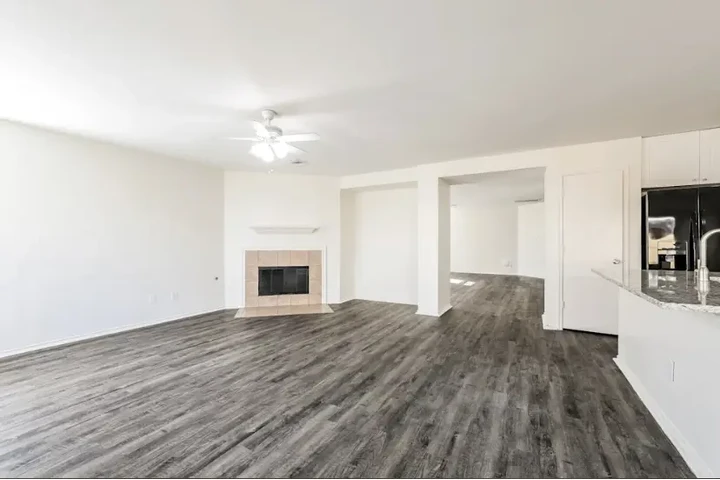 $1300 : Low income single family house image 7