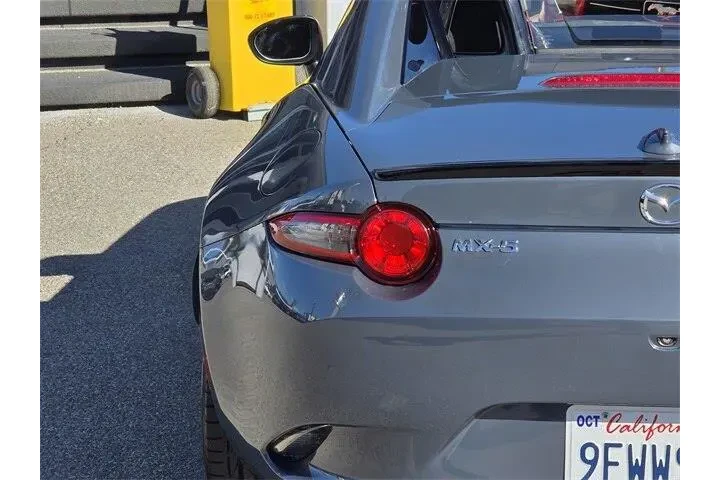 $27866 : Mazda MX-5 Miata RF 2021 Clu image 6