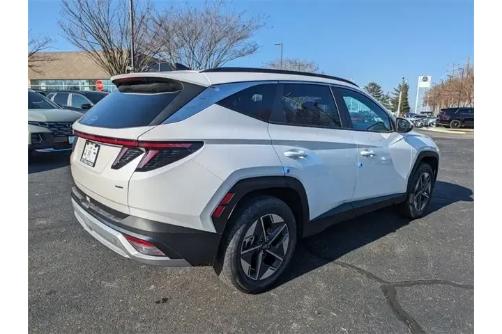$30000 : Hyundai TUCSON 2025 AWD SEL image 4
