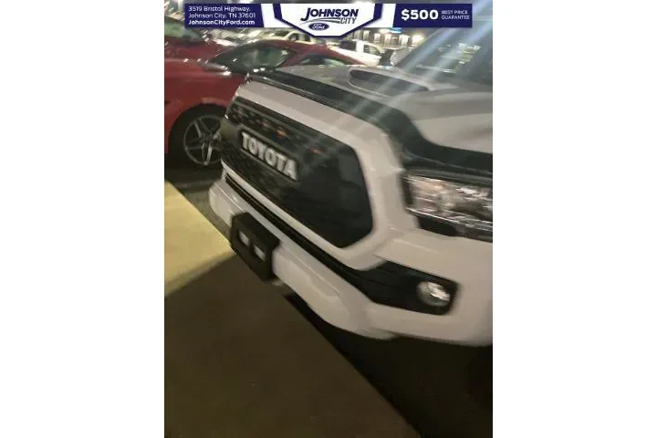 $33225 : Toyota Tacoma 2020 4x4 TRD S image 1