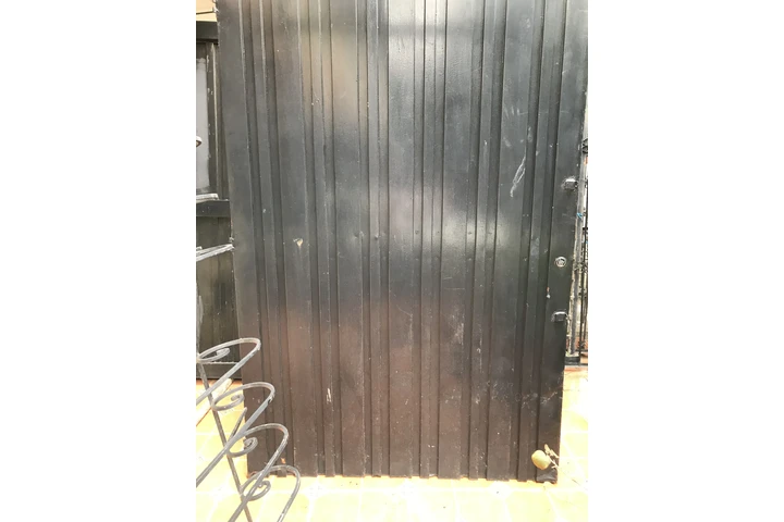 $450000 : Vendo varias puertas en lámina image 2