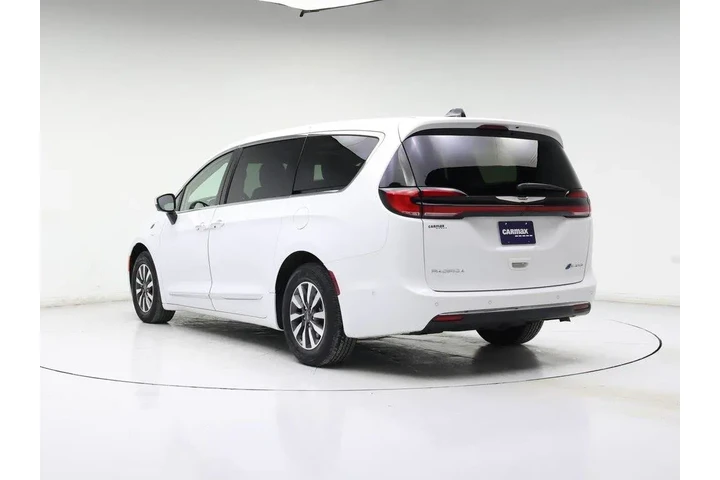 $34998 : Chrysler Pacifica Plug-In Hy image 2