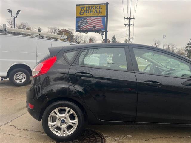 $4995 : 2016 Fiesta SE image 5