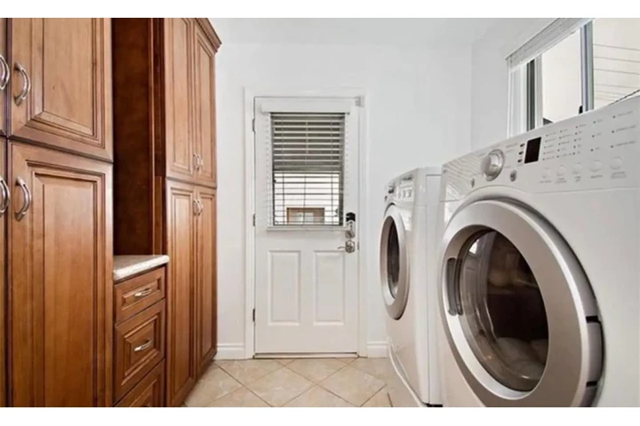 $2500 : Special Offer image 4