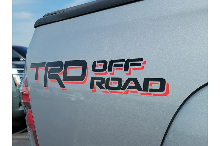 $27494 : Toyota Tacoma 2014 4x4 V6 4d image 7