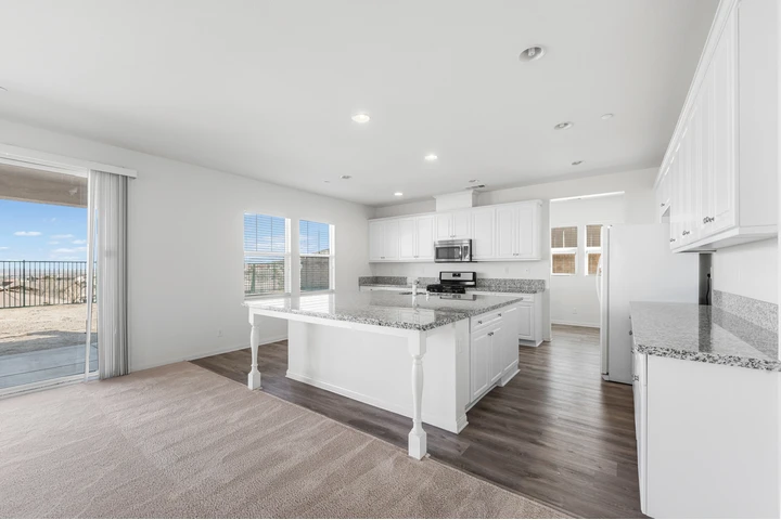 $3900 : Casa-Renta-Palmdale 5 Bed image 3