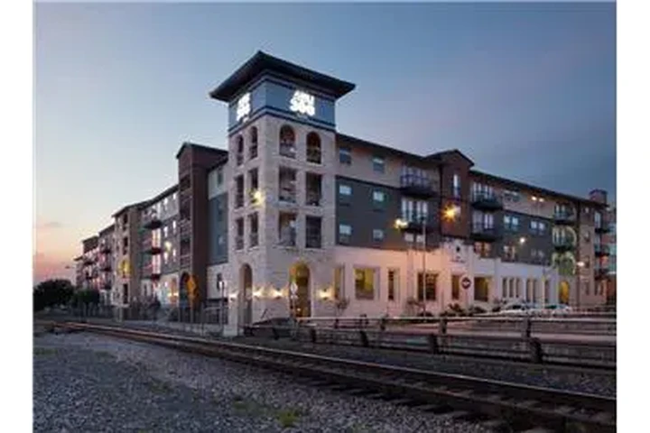 $2643 : Rental property with 2 bedro image 3