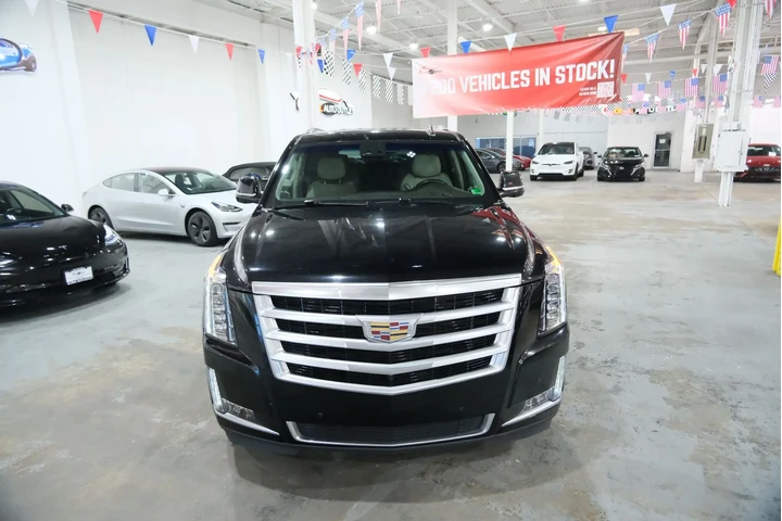 $26465 : 2016 CADILLAC Escalade Luxury image 3