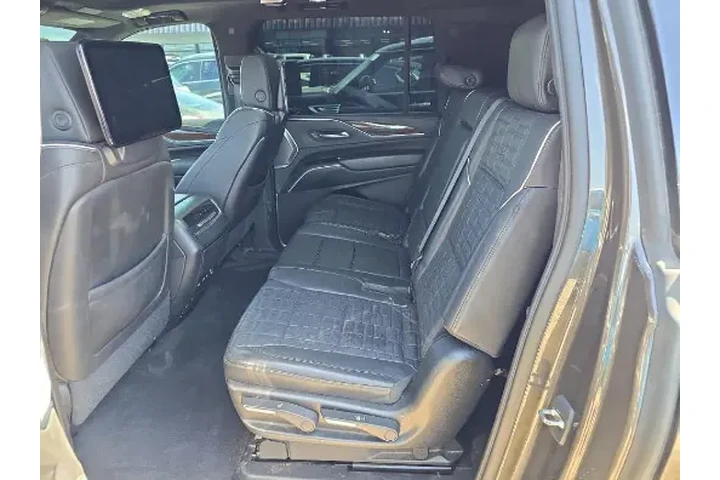 $51670 : 2021 CADILLAC Escalade ESV Pr image 5