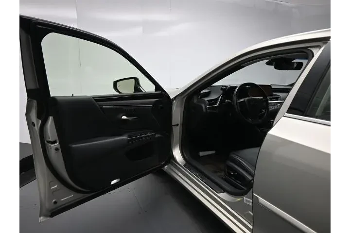 $27000 : Lexus ES 350 2019 4dr Sedan image 8