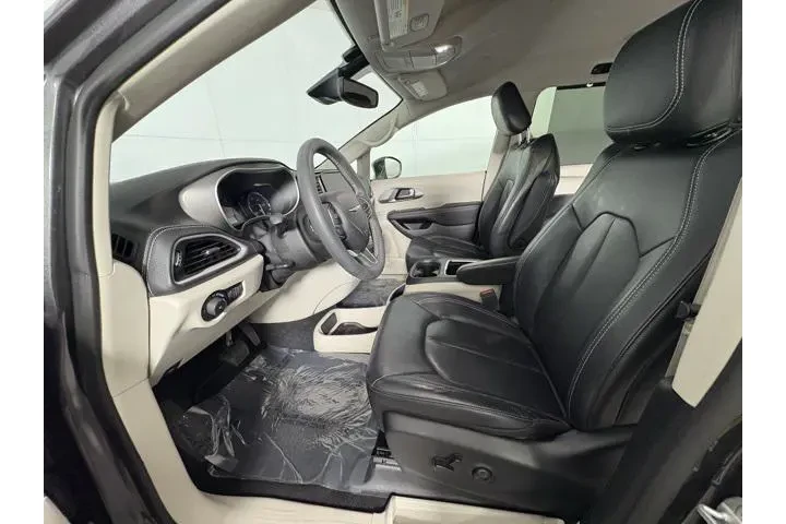 $30498 : Chrysler Pacifica 2022 AWD T image 7