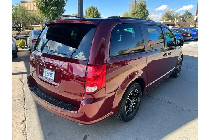 2019 Grand Caravan SXT image 5