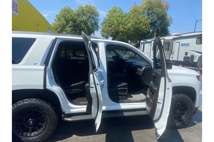 $19495 : 2017 Tahoe LT image 6