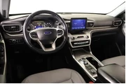 $26749 : Ford Explorer 2021 AWD XLT 4 thumbnail