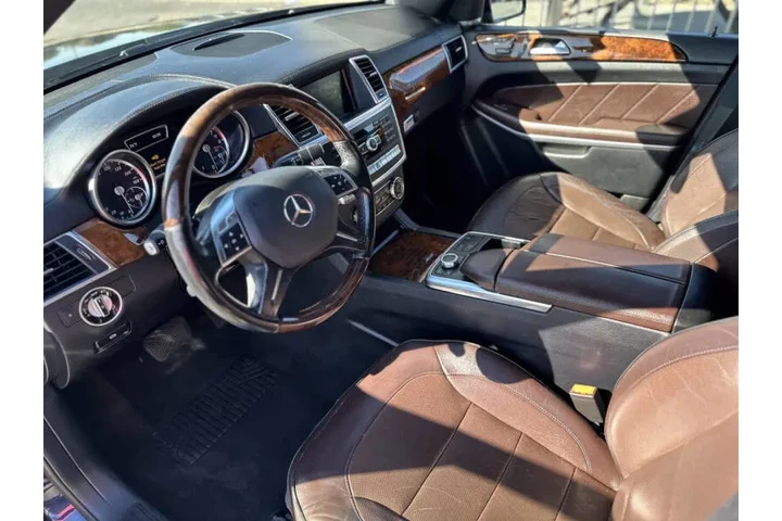 $10995 : 2013 GL-Class GL 550 4MATIC image 10