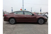 $17998 : Nissan Altima 2024 2.5 SV 4d thumbnail