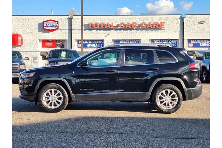 $14472 : 2019 Cherokee Latitude image 3