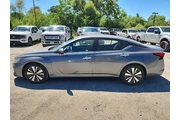 $17200 : Nissan Altima 2022 2.5 SV 4d thumbnail