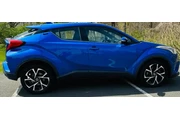 $20500 : 2019 C-HR XLE thumbnail