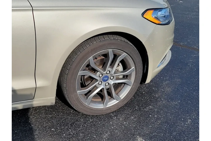 $11995 : Ford Fusion 2017 SE 4dr Seda image 10