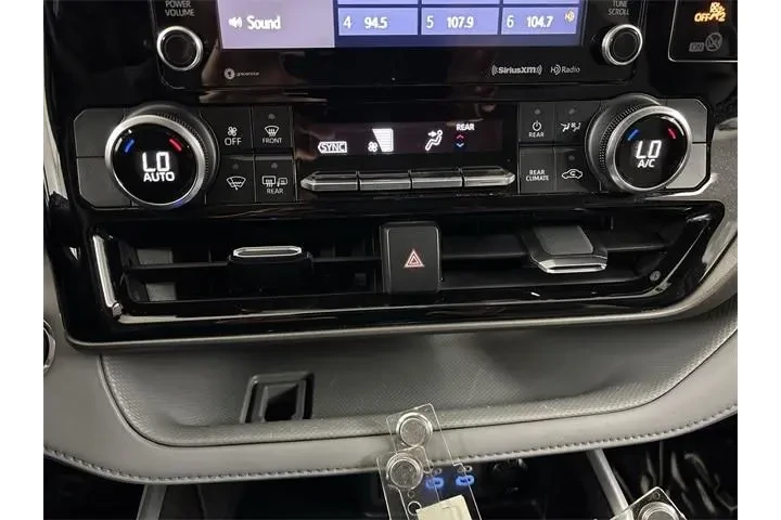 $28900 : Toyota Highlander 2022 AWD L image 10