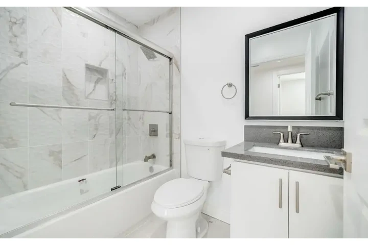 $2500 : 3bd and 2bath for rent at LA image 10