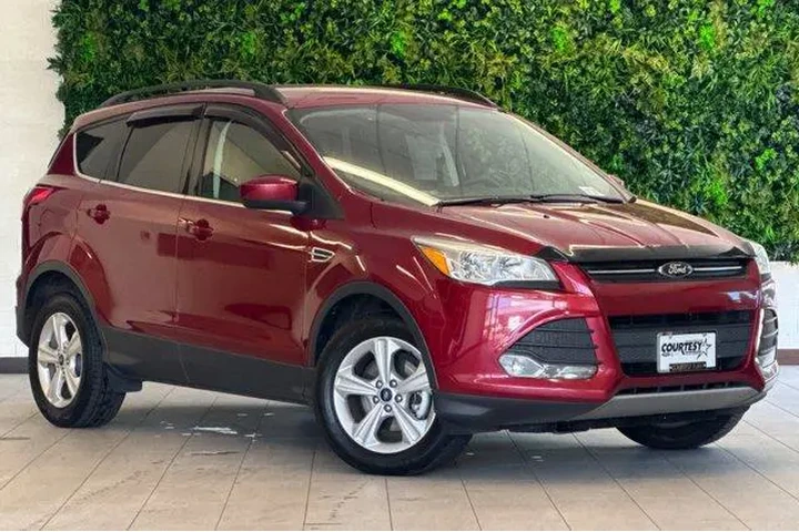 $11493 : Ford Escape 2016 SE 4dr SUV image 2