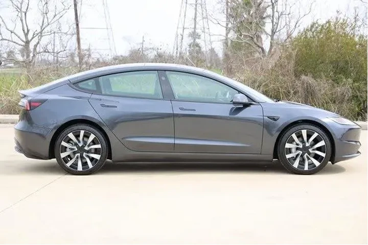 $35995 : Tesla Model 3 2025 Long Rang image 4