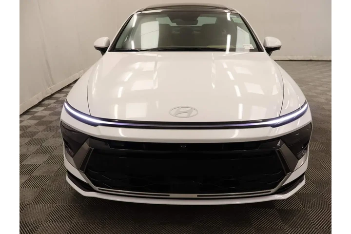 $30946 : Hyundai SONATA Hybrid 2025 L image 4