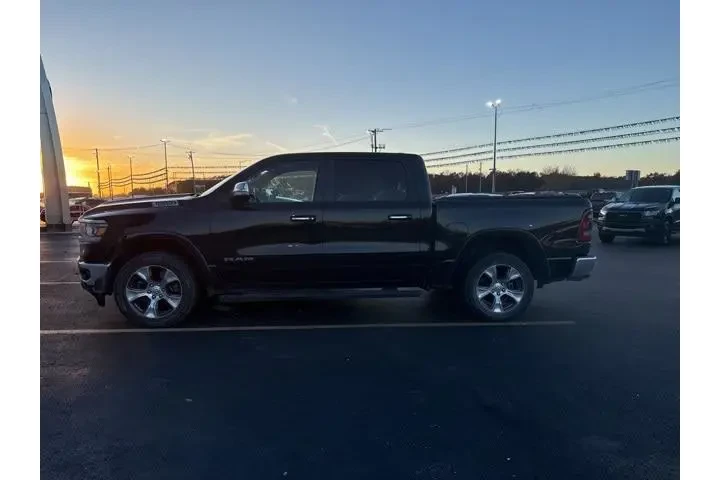 $33689 : Ram 1500 2020 4x4 Laramie 4d image 7